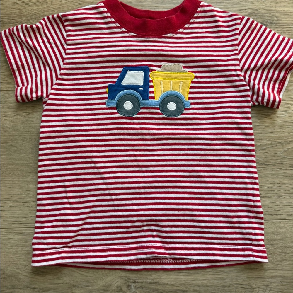 Appliqué truck shirt